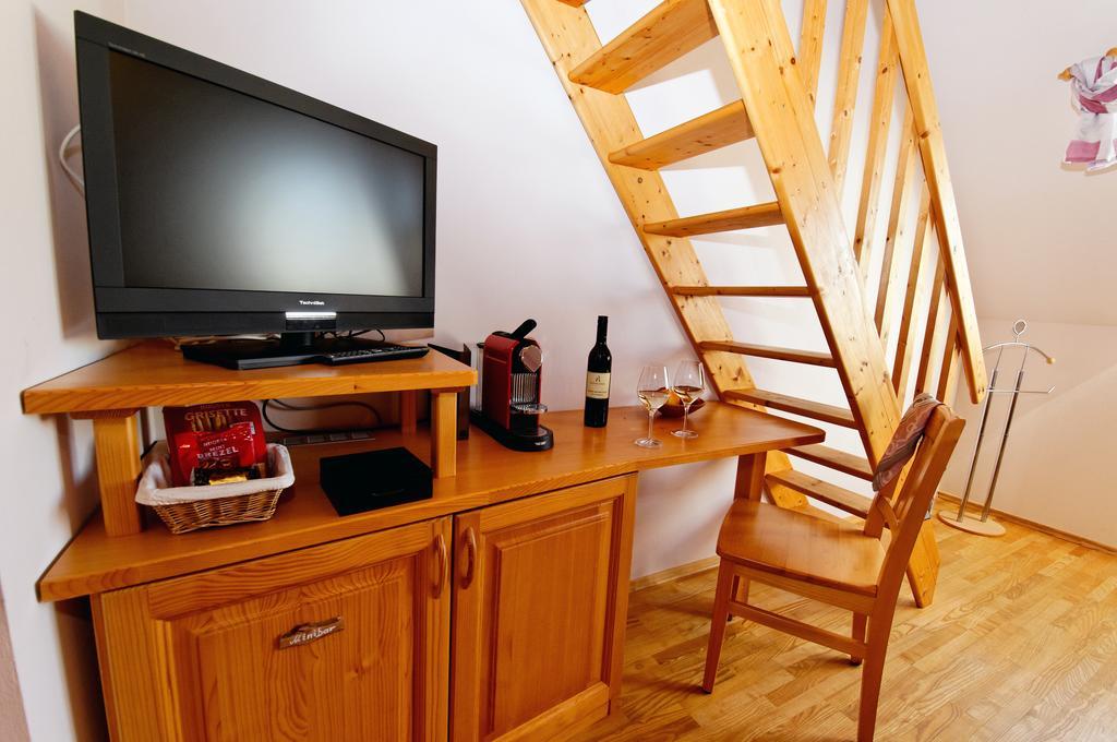 Weingut Winzerzimmer Rothschaedl Leutschach Quarto foto
